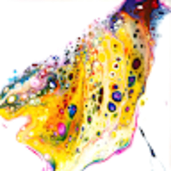 Meet your Posher, Courtney - Picture 1 of 1